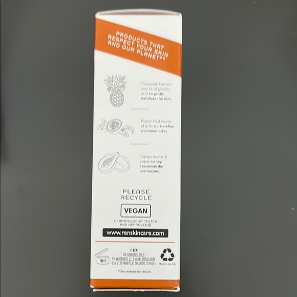 Ren Glycol Lactic Radiance Renewal Mask - Orange - Picture 3 of 7